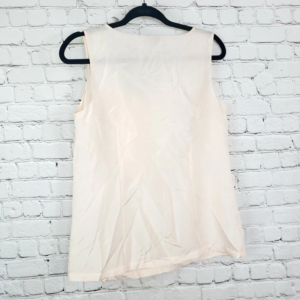 Ann Taylor blush silk tank with floral design szM - Picture 4 of 6